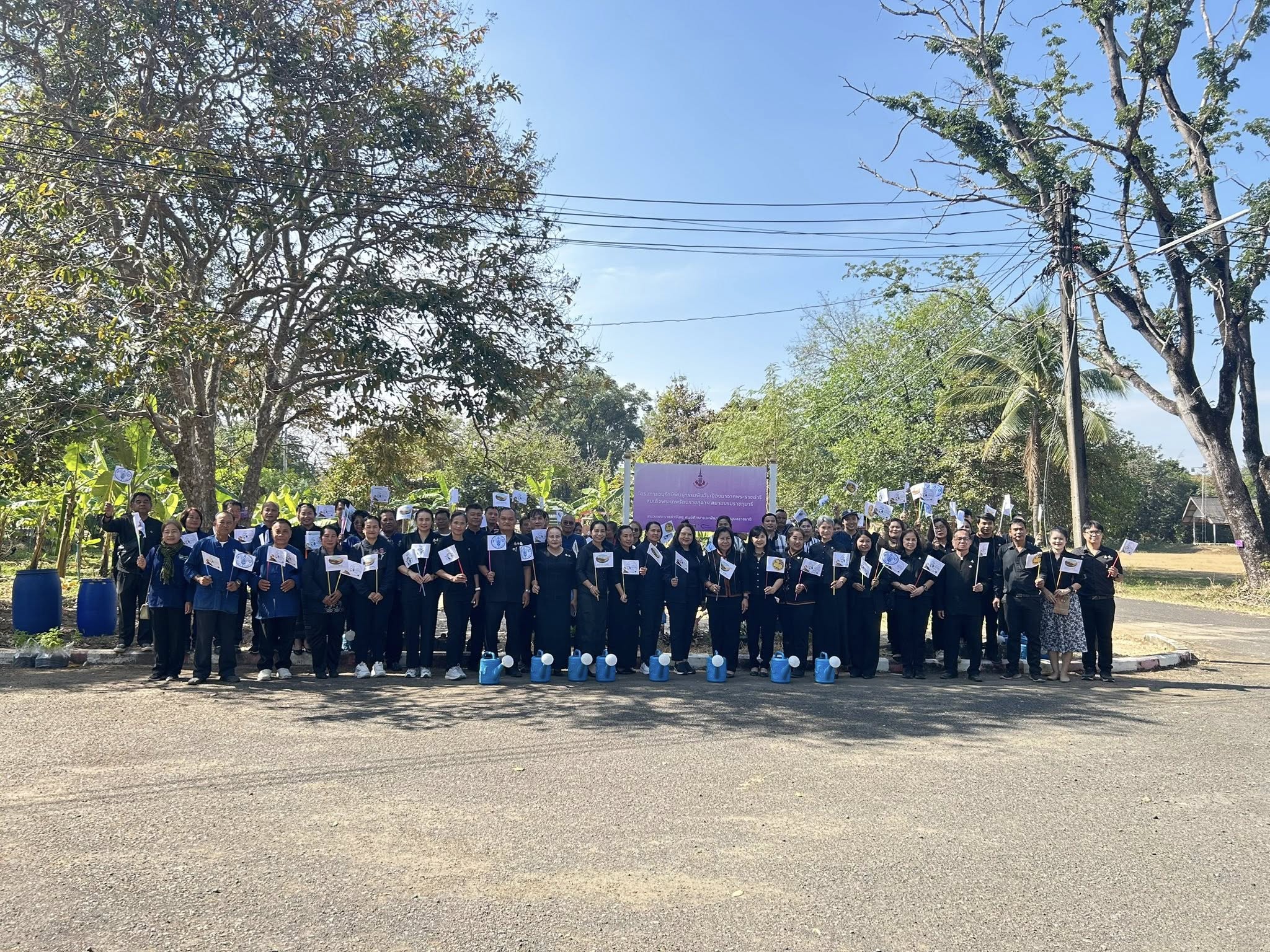 พช.อุบลฯ ร่วมกิจกรรมปลูกต้นไม้ในโครงการผ้าป่าต้นไม้ ร่วมใจ ถวายเป็นพระราชกุศล แด่ในหลวงรัชกาลที่ 9 ณ ศพช.อุบลฯ